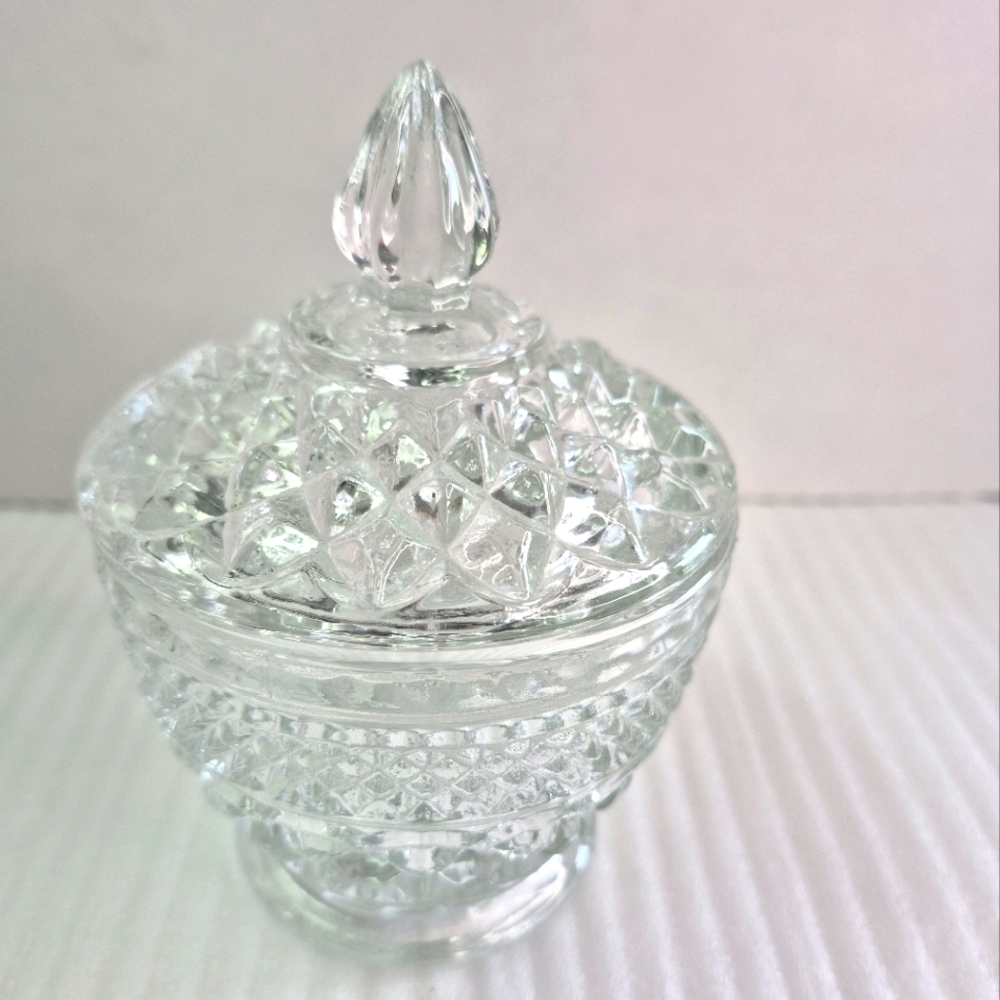 Elegant Clear Crystal Candy Dish Wexford Anchor Hocking